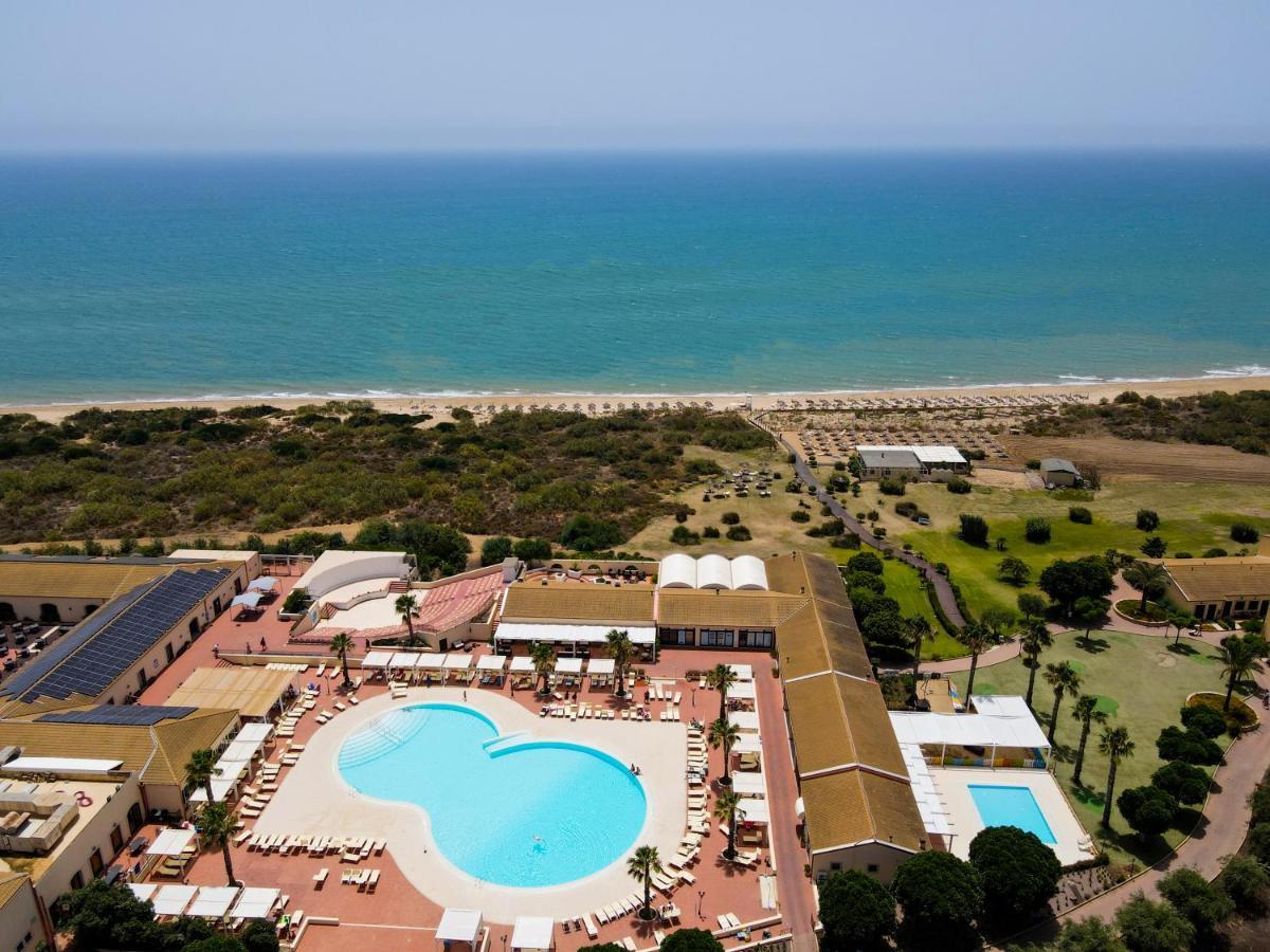 Resort Sikania Eco 4*